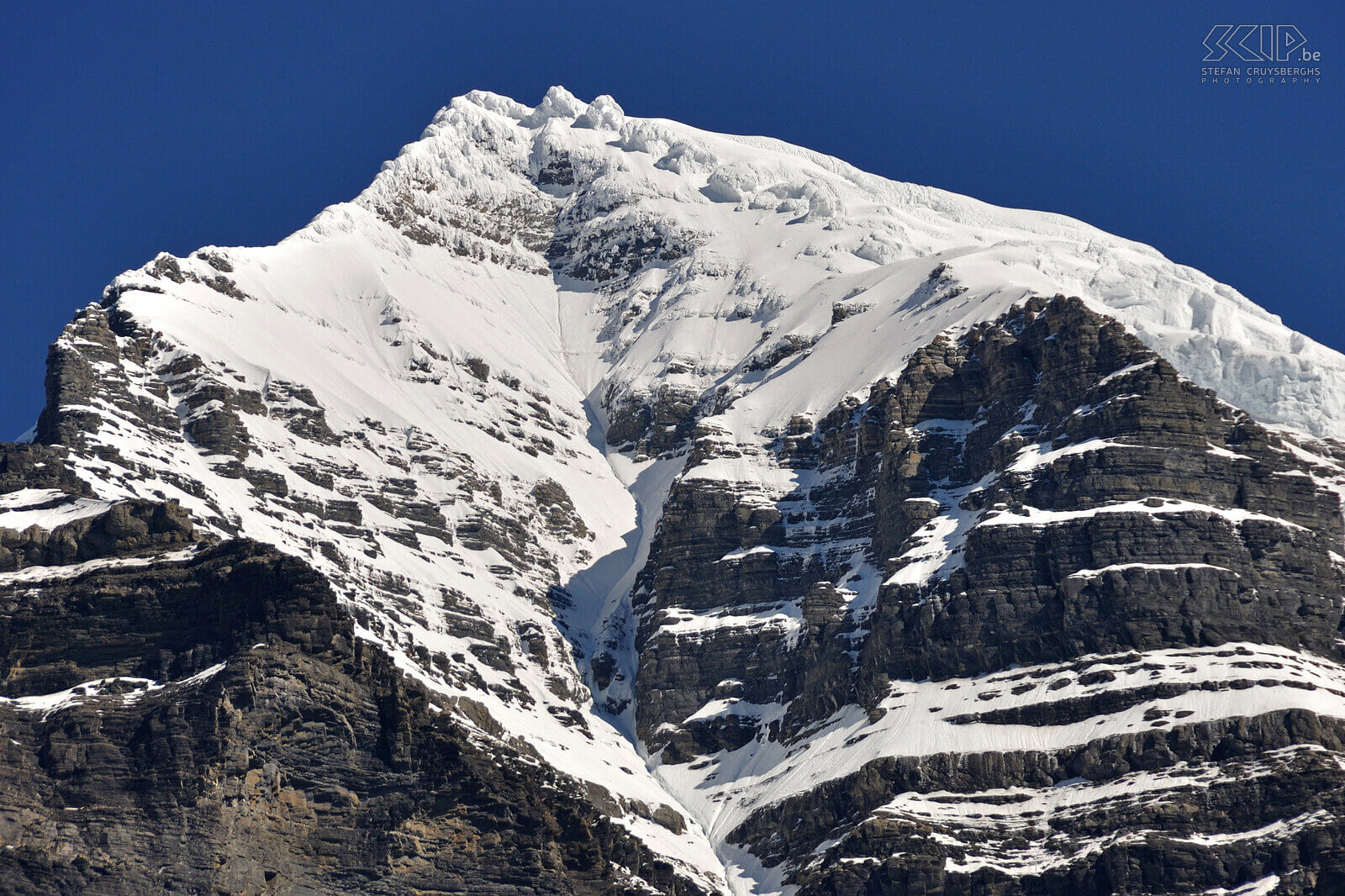 Mount Robson De gletsjers op de top van Mount Robson (3800m) Stefan Cruysberghs